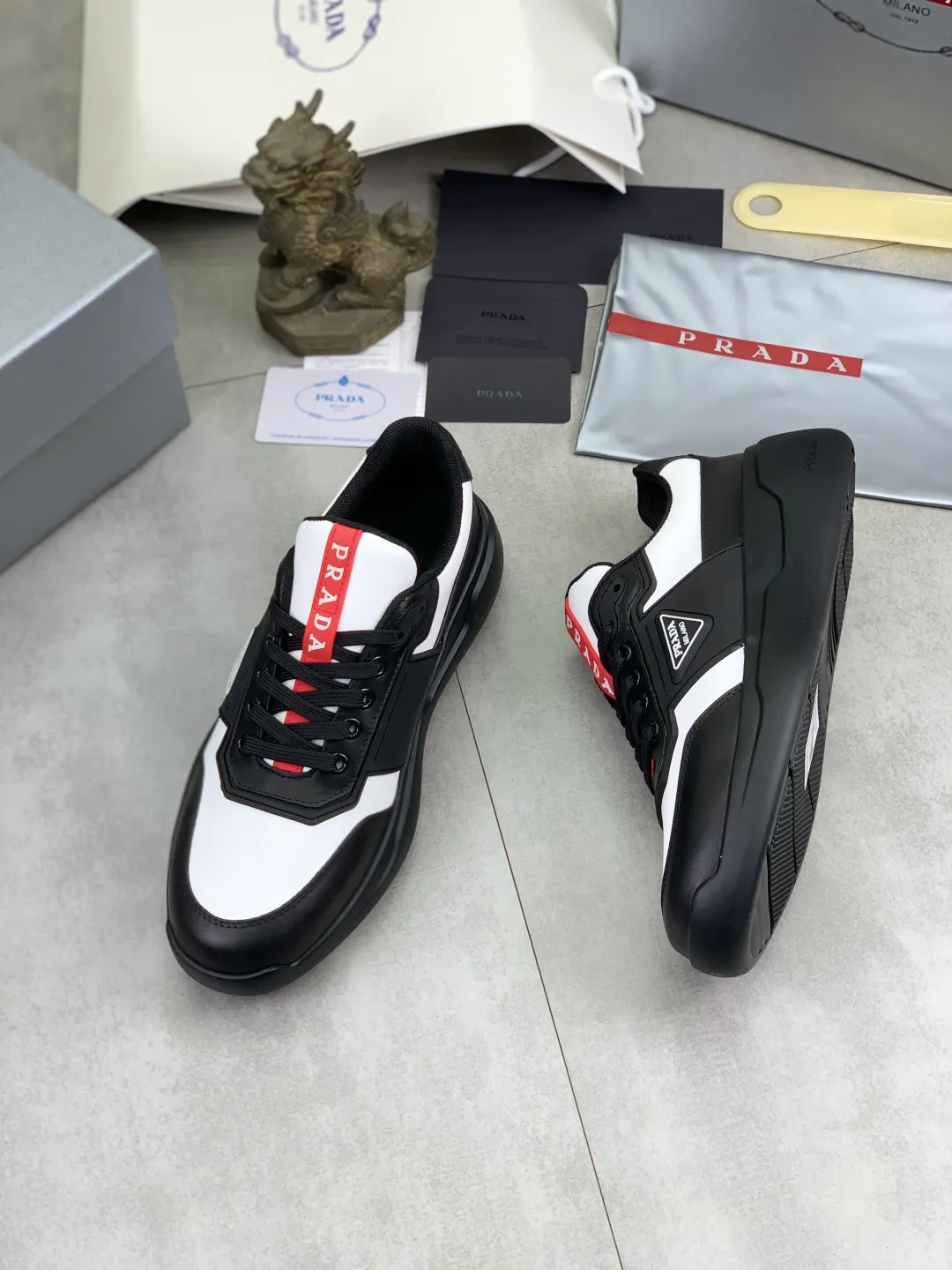 Men's men's shoes P600 💰【New style】Top quality, new popular models on the official website, which will never go out of style for a century, 🆘 The trendy brand (Prada) mainly promotes popular models, avant-garde and versatile fashionable men's shoes, privately molded, with cowhide splicing and 1:1 oil edge treatment... fashionable and simple, original imported cowhide with python skin, cowhide leather lining for feet; the atmosphere and personality are more fashionable, eye-catching and pursuing class. It will subvert the old idea and be a must-have for fashionistas who want to spend time with you! Must keep it! High-end comfortable and low-cost, high-end quality workmanship. Size: 38-45 4️⃣ colors available. full package